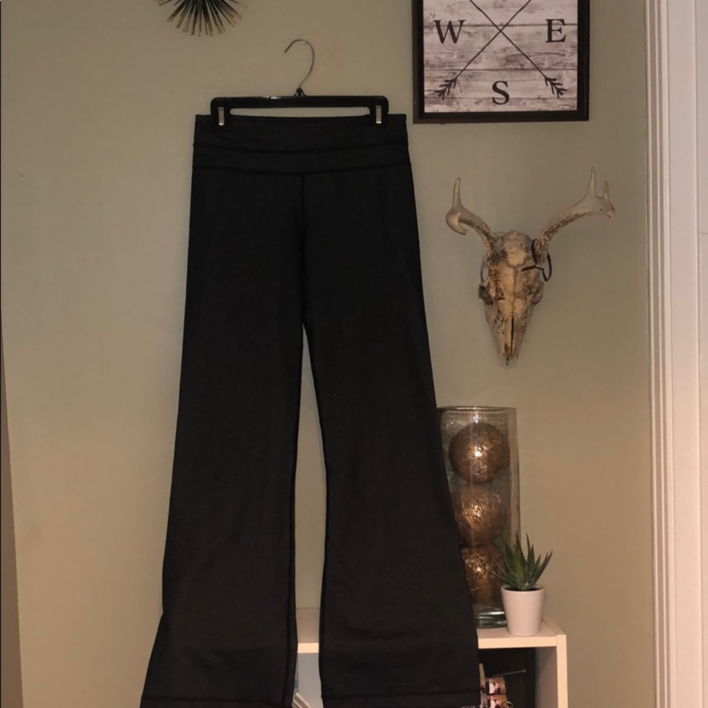 Blackish/grey Lululemon flare pants